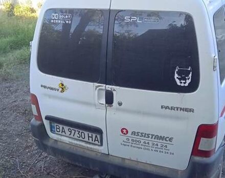 Белый Пежо Partner, объемом двигателя 1.4 л и пробегом 290 тыс. км за 2100 $, фото 3 на Automoto.ua