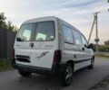 Белый Пежо Partner, объемом двигателя 1.6 л и пробегом 170 тыс. км за 3500 $, фото 2 на Automoto.ua