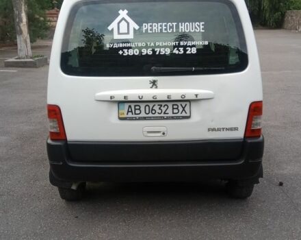 Белый Пежо Partner, объемом двигателя 1.4 л и пробегом 245 тыс. км за 4300 $, фото 3 на Automoto.ua