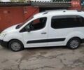 Белый Пежо Partner, объемом двигателя 1.6 л и пробегом 203 тыс. км за 5300 $, фото 1 на Automoto.ua