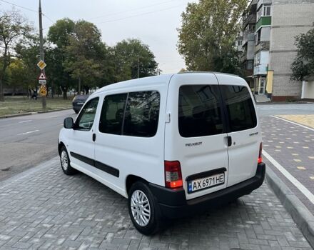 Білий Пежо Partner, об'ємом двигуна 1.9 л та пробігом 213 тис. км за 4100 $, фото 4 на Automoto.ua
