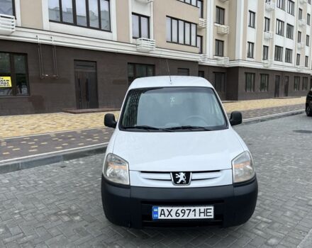 Білий Пежо Partner, об'ємом двигуна 1.9 л та пробігом 213 тис. км за 4100 $, фото 2 на Automoto.ua
