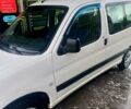 Белый Пежо Partner, объемом двигателя 1.6 л и пробегом 260 тыс. км за 3800 $, фото 4 на Automoto.ua