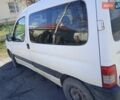 Белый Пежо Partner, объемом двигателя 1.6 л и пробегом 310 тыс. км за 3599 $, фото 4 на Automoto.ua