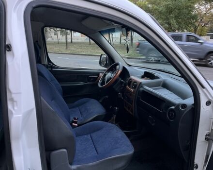 Білий Пежо Partner, об'ємом двигуна 1.9 л та пробігом 213 тис. км за 4100 $, фото 18 на Automoto.ua