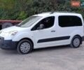 Белый Пежо Partner, объемом двигателя 1.56 л и пробегом 317 тыс. км за 4999 $, фото 3 на Automoto.ua