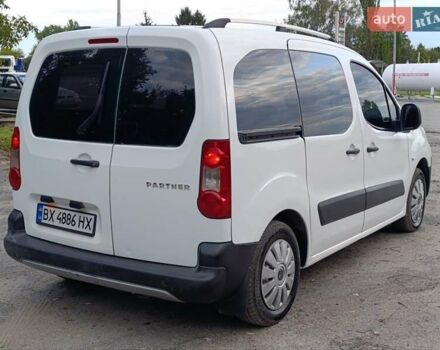 Белый Пежо Partner, объемом двигателя 1.56 л и пробегом 317 тыс. км за 4999 $, фото 1 на Automoto.ua