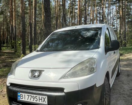 Белый Пежо Partner, объемом двигателя 1.56 л и пробегом 115 тыс. км за 4999 $, фото 3 на Automoto.ua