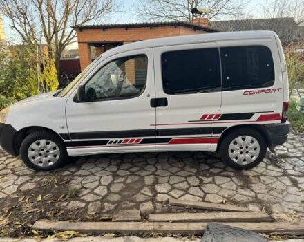 Белый Пежо Partner, объемом двигателя 1.6 л и пробегом 250 тыс. км за 4300 $, фото 4 на Automoto.ua