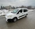 Белый Пежо Partner, объемом двигателя 1.56 л и пробегом 340 тыс. км за 5500 $, фото 1 на Automoto.ua