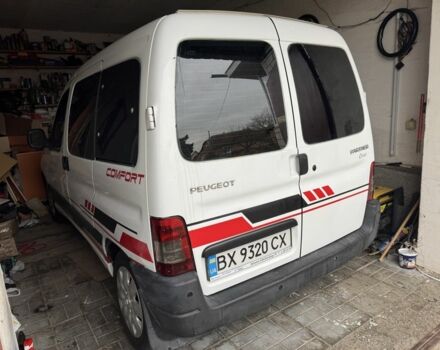 Белый Пежо Partner, объемом двигателя 1.6 л и пробегом 250 тыс. км за 4300 $, фото 5 на Automoto.ua