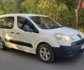 Белый Пежо Partner, объемом двигателя 1.56 л и пробегом 175 тыс. км за 5200 $, фото 3 на Automoto.ua