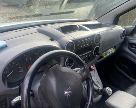 Белый Пежо Partner, объемом двигателя 1.56 л и пробегом 250 тыс. км за 5100 $, фото 5 на Automoto.ua