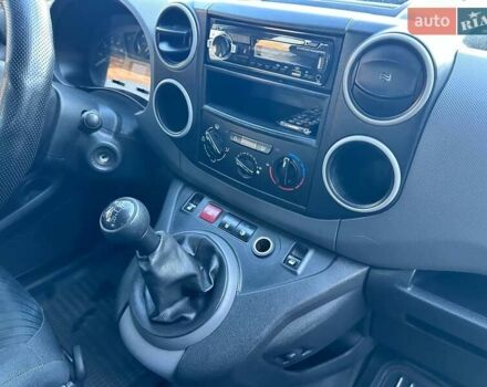 Белый Пежо Partner, объемом двигателя 1.6 л и пробегом 340 тыс. км за 4200 $, фото 13 на Automoto.ua