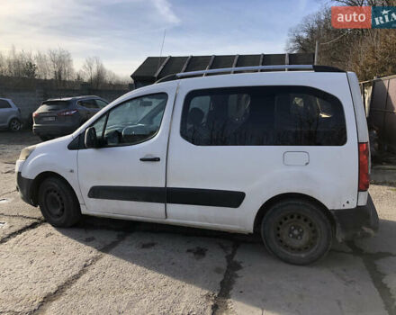 Белый Пежо Partner, объемом двигателя 1.56 л и пробегом 420 тыс. км за 4100 $, фото 2 на Automoto.ua