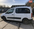 Белый Пежо Partner, объемом двигателя 1.56 л и пробегом 420 тыс. км за 4100 $, фото 2 на Automoto.ua