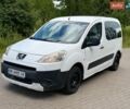 Белый Пежо Partner, объемом двигателя 1.6 л и пробегом 399 тыс. км за 4250 $, фото 1 на Automoto.ua