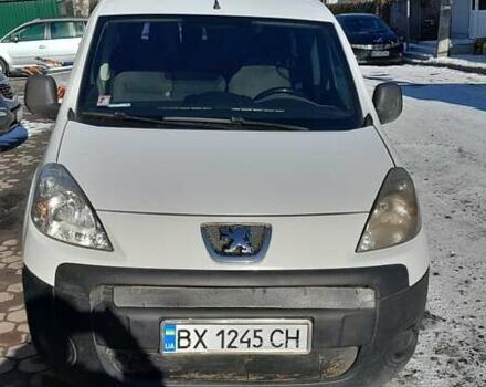 Белый Пежо Partner, объемом двигателя 1.56 л и пробегом 240 тыс. км за 5800 $, фото 5 на Automoto.ua