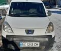 Белый Пежо Partner, объемом двигателя 1.56 л и пробегом 240 тыс. км за 5800 $, фото 5 на Automoto.ua