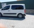 Белый Пежо Partner, объемом двигателя 1.6 л и пробегом 222 тыс. км за 5300 $, фото 3 на Automoto.ua