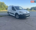 Белый Пежо Partner, объемом двигателя 1.59 л и пробегом 290 тыс. км за 4700 $, фото 1 на Automoto.ua