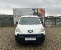 Белый Пежо Partner, объемом двигателя 1.6 л и пробегом 208 тыс. км за 6999 $, фото 1 на Automoto.ua