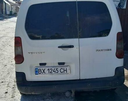 Белый Пежо Partner, объемом двигателя 1.56 л и пробегом 240 тыс. км за 5800 $, фото 3 на Automoto.ua