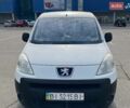 Белый Пежо Partner, объемом двигателя 1.6 л и пробегом 558 тыс. км за 5200 $, фото 1 на Automoto.ua