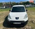 Белый Пежо Partner, объемом двигателя 1.6 л и пробегом 361 тыс. км за 5500 $, фото 1 на Automoto.ua
