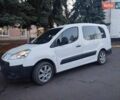 Белый Пежо Partner, объемом двигателя 1.6 л и пробегом 248 тыс. км за 5300 $, фото 1 на Automoto.ua