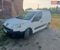 Білий Пежо Partner, об'ємом двигуна 1.6 л та пробігом 344 тис. км за 5300 $, фото 1 на Automoto.ua