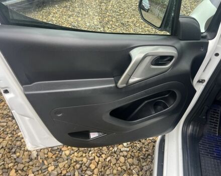 Белый Пежо Partner, объемом двигателя 1.6 л и пробегом 208 тыс. км за 6999 $, фото 6 на Automoto.ua