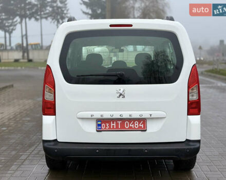 Белый Пежо Partner, объемом двигателя 1.6 л и пробегом 212 тыс. км за 8900 $, фото 9 на Automoto.ua