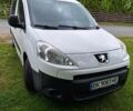 Белый Пежо Partner, объемом двигателя 1.56 л и пробегом 275 тыс. км за 6700 $, фото 1 на Automoto.ua