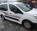 Белый Пежо Partner, объемом двигателя 1.56 л и пробегом 498 тыс. км за 5800 $, фото 13 на Automoto.ua