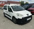 Белый Пежо Partner, объемом двигателя 1.6 л и пробегом 280 тыс. км за 4950 $, фото 1 на Automoto.ua