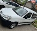 Белый Пежо Partner, объемом двигателя 1.4 л и пробегом 167 тыс. км за 5200 $, фото 1 на Automoto.ua