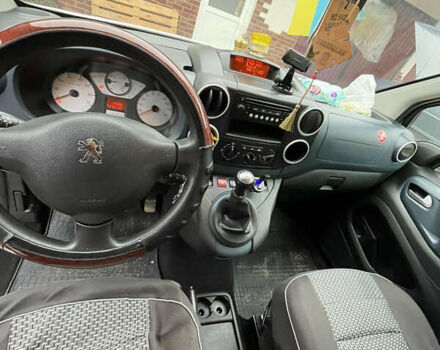 Білий Пежо Partner, об'ємом двигуна 1.56 л та пробігом 234 тис. км за 7000 $, фото 7 на Automoto.ua