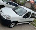Белый Пежо Partner, объемом двигателя 1.4 л и пробегом 167 тыс. км за 5600 $, фото 1 на Automoto.ua