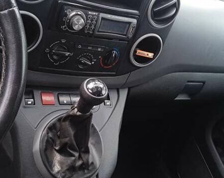 Белый Пежо Partner, объемом двигателя 1.56 л и пробегом 294 тыс. км за 4100 $, фото 4 на Automoto.ua