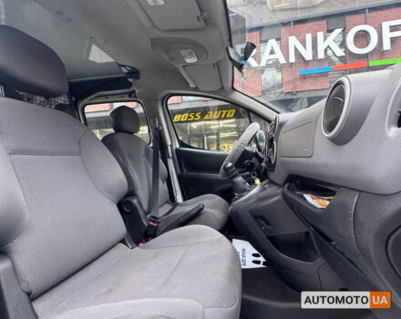 Білий Пежо Partner, об'ємом двигуна 1.6 л та пробігом 422 тис. км за 7000 $, фото 13 на Automoto.ua