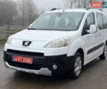 Белый Пежо Partner, объемом двигателя 1.6 л и пробегом 212 тыс. км за 8900 $, фото 5 на Automoto.ua