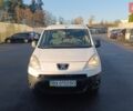 Білий Пежо Partner, об'ємом двигуна 1.6 л та пробігом 372 тис. км за 6200 $, фото 1 на Automoto.ua
