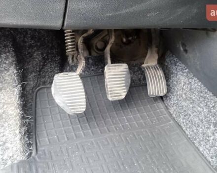 Белый Пежо Partner, объемом двигателя 1.56 л и пробегом 294 тыс. км за 4100 $, фото 6 на Automoto.ua