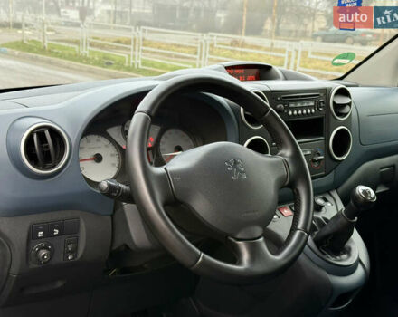 Белый Пежо Partner, объемом двигателя 1.6 л и пробегом 212 тыс. км за 8900 $, фото 13 на Automoto.ua
