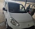 Белый Пежо Partner, объемом двигателя 1.6 л и пробегом 400 тыс. км за 3900 $, фото 1 на Automoto.ua