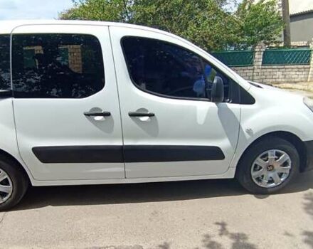 Белый Пежо Partner, объемом двигателя 1.56 л и пробегом 244 тыс. км за 5800 $, фото 2 на Automoto.ua