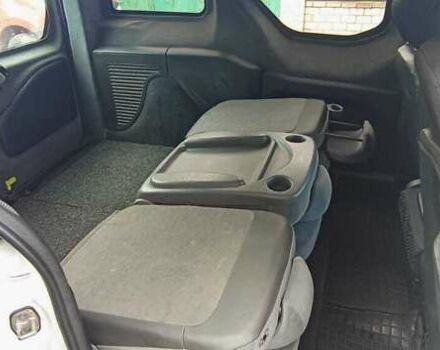 Белый Пежо Partner, объемом двигателя 1.56 л и пробегом 244 тыс. км за 5800 $, фото 9 на Automoto.ua