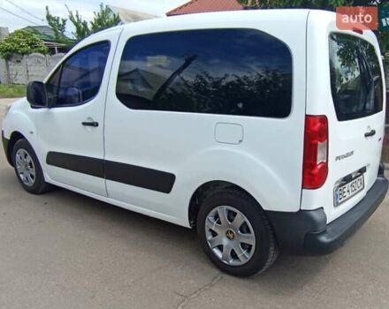 Белый Пежо Partner, объемом двигателя 1.56 л и пробегом 244 тыс. км за 5800 $, фото 4 на Automoto.ua