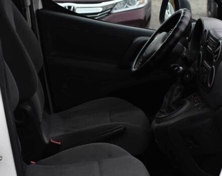 Білий Пежо Partner, об'ємом двигуна 1.6 л та пробігом 180 тис. км за 5350 $, фото 12 на Automoto.ua